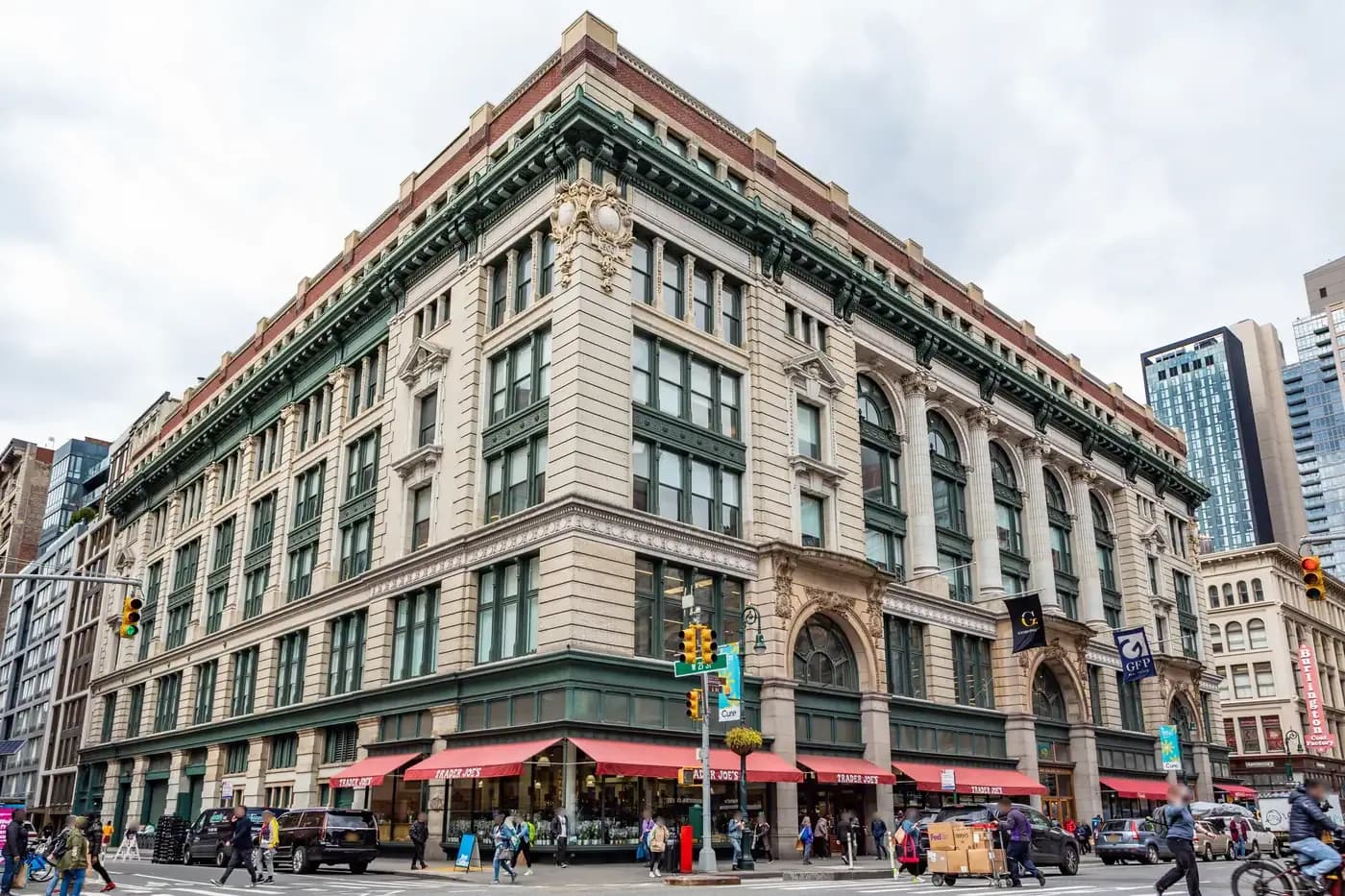 675 Avenue of the Americas